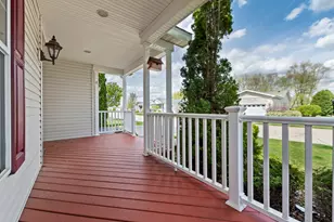 102 Hitching Post Ln, Grayslake, IL 60030 - Photo 3