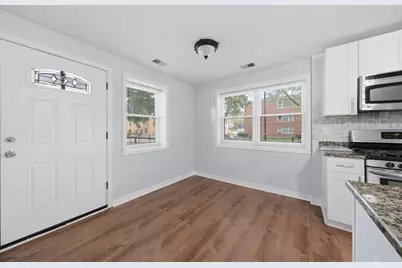 2501 W Bryn Mawr Avenue #102, Chicago, IL 60659 - Photo 7