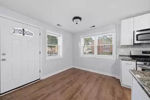 2501 W Bryn Mawr Ave, Chicago, IL 60659 - Photo 7