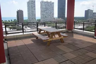 1122 W Catalpa Ave, Chicago, IL 60640 - Photo 17