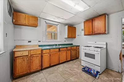 8252 S Marshfield Avenue, Chicago, IL 60620 - Photo 9