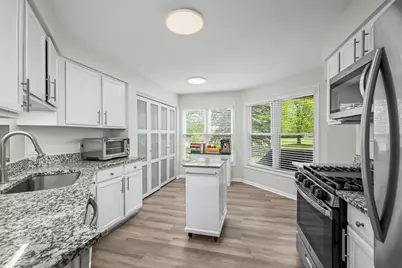 324 Satinwood Court N, Buffalo Grove, IL 60089 - Photo 9