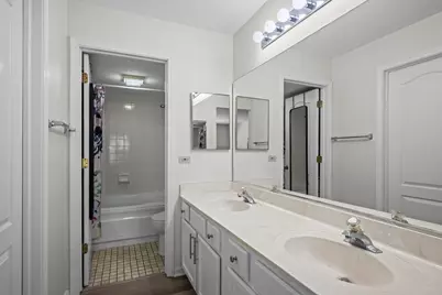 324 Satinwood Court N, Buffalo Grove, IL 60089 - Photo 11