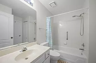 324 Satinwood Ct N, Buffalo Grove, IL 60089 - Photo 13
