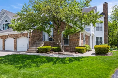 324 Satinwood Court N, Buffalo Grove, IL 60089 - Photo 1
