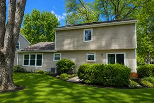 2056 Garth Ct, Naperville, IL 60565 - Photo 13