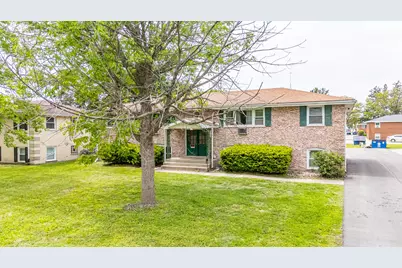 221 S Small Avenue, Kankakee, IL 60901 - Photo 3