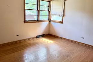 320 N Main St, Mount Prospect, IL 60056 - Photo 11