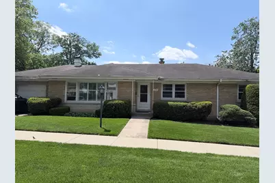 320 N Main Street, Mount Prospect, IL 60056 - Photo 1