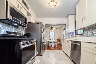 340 E Medill Ave, Northlake, IL 60164 - Photo 13
