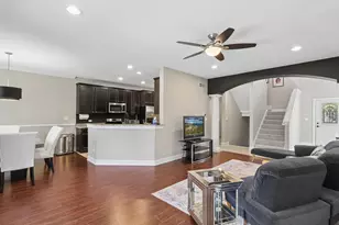 2466 Nicola Ct, Addison, IL 60101 - Photo 5