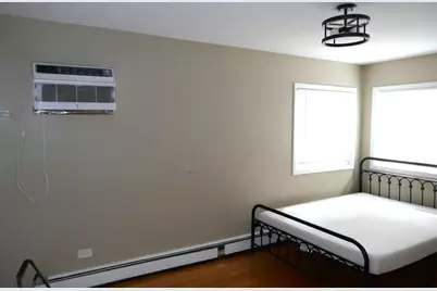 828 N Austin Boulevard #3SW, Oak Park, IL 60302 - Photo 9