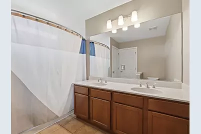 704 Amherst Drive, Sycamore, IL 60178 - Photo 17