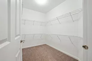 704 Amherst Dr, Sycamore, IL 60178 - Photo 21
