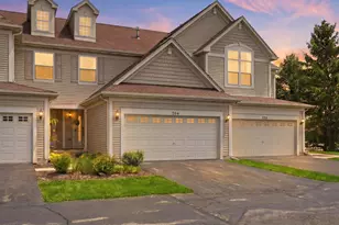 704 Amherst Dr, Sycamore, IL 60178 - Photo 1