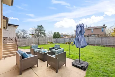8709 W Madison Drive, Niles, IL 60714 - Photo 19