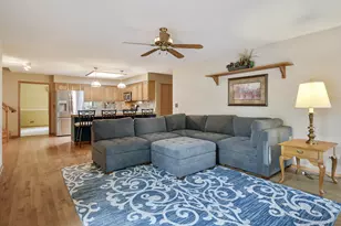 1281 Tracie Dr, Lake Zurich, IL 60047 - Photo 17