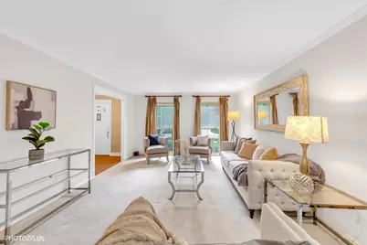 2440 The Strand, Northbrook, IL 60062 - Photo 7