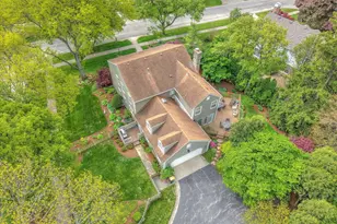 2440 The Strand, Northbrook, IL 60062 - Photo 105