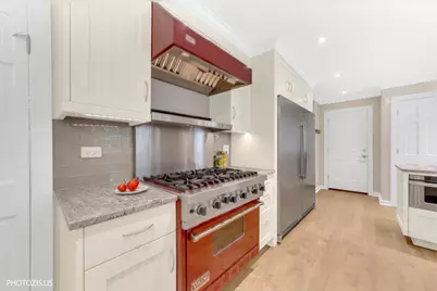 2440 The Strand, Northbrook, IL 60062 - Photo 23