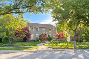 2440 The Strand, Northbrook, IL 60062 - Photo 1