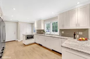 2440 The Strand, Northbrook, IL 60062 - Photo 27