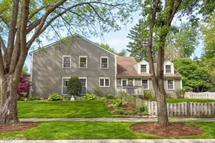 2440 The Strand, Northbrook, IL 60062 - Photo 85