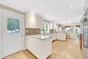 2440 The Strand, Northbrook, IL 60062 - Photo 31
