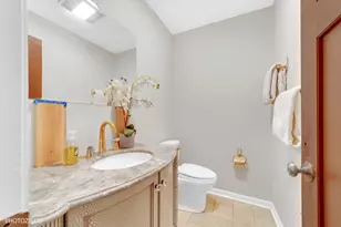 2440 The Strand, Northbrook, IL 60062 - Photo 35