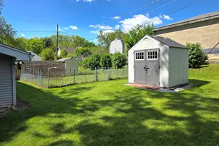 1609 N Hickory St, Crest Hill, IL 60403 - Photo 17