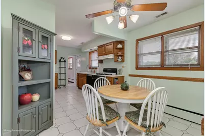 125 N Oak Leaf Drive, Addison, IL 60101 - Photo 7