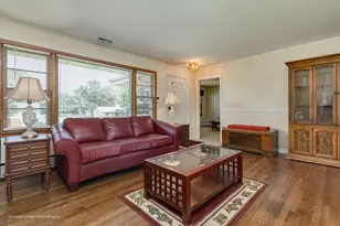125 N Oak Leaf Dr, Addison, IL 60101 - Photo 3