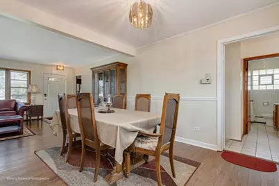 125 N Oak Leaf Drive, Addison, IL 60101 - Photo 5