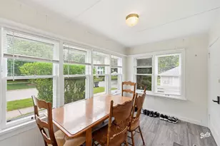 23 N Benton St, Palatine, IL 60067 - Photo 13