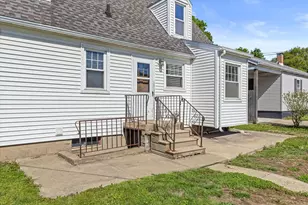 1413 S Monroe St, Streator, IL 61364 - Photo 27