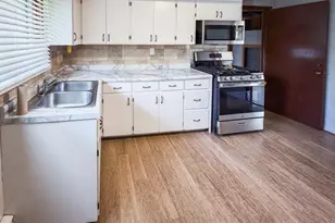 1244 Park Ave, Winthrop Harbor, IL 60096 - Photo 9