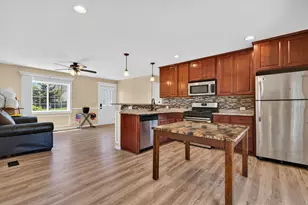 312 Healy Ave, Romeoville, IL 60446 - Photo 9