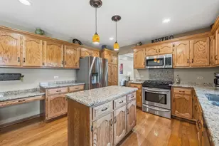7630 Prestwick Dr, Tinley Park, IL 60477 - Photo 9