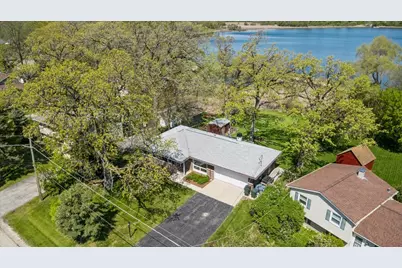 1806 Hazelwood Drive, Lindenhurst, IL 60046 - Photo 21