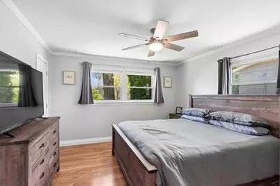 1806 Hazelwood Drive, Lindenhurst, IL 60046 - Photo 11