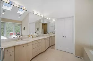 124 Ravinoaks Ln, Highland Park, IL 60035 - Photo 17
