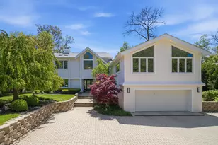 124 Ravinoaks Ln, Highland Park, IL 60035 - Photo 1