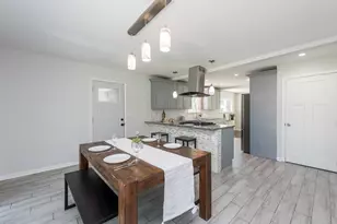 37155 N Shirley Dr, Gurnee, IL 60031 - Photo 13