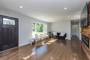 37155 N Shirley Dr, Gurnee, IL 60031 - Photo 5