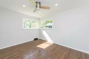37155 N Shirley Dr, Gurnee, IL 60031 - Photo 17