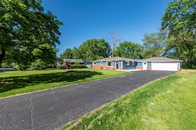 37155 N Shirley Drive, Gurnee, IL 60031 - Photo 3
