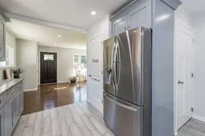 37155 N Shirley Drive, Gurnee, IL 60031 - Photo 11