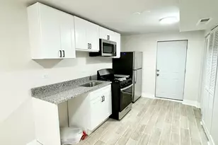 1146 N Lawndale Ave, Chicago, IL 60651 - Photo 5