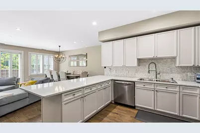 2733 N Lincoln Avenue #A, Chicago, IL 60614 - Photo 9