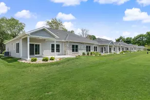 503 S 5th St, Fairbury, IL 61739 - Photo 5